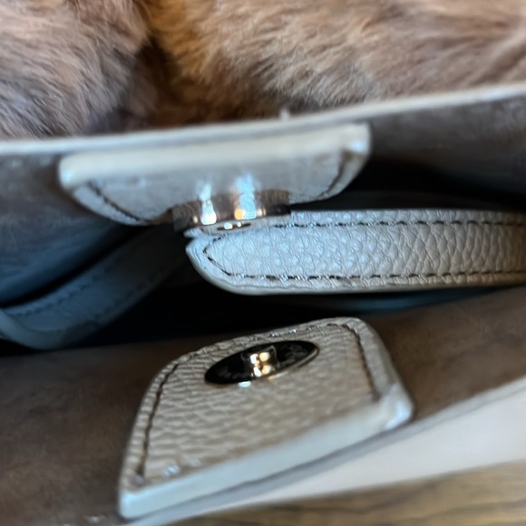 Unbillion Crossbody Bag - Picture 5 of 6